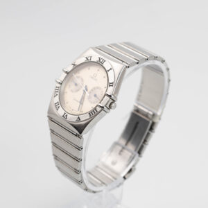 omega constellation ref. 1520.30 day and date swiss made wristwatch quartz movement 2