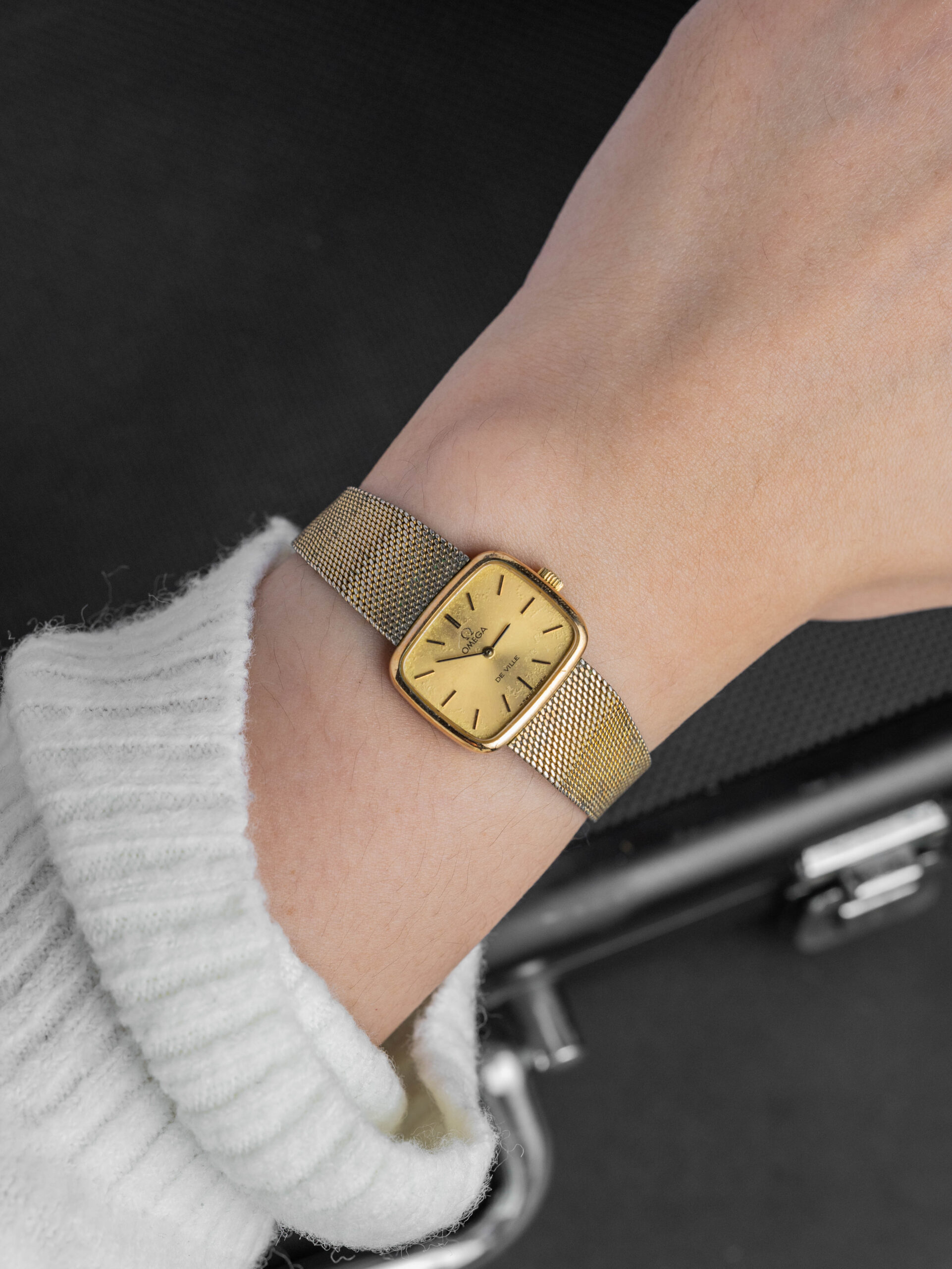 omega de ville vintage patinated gold dial manual 1970s omega de ville vintage patinated gold dial manual 1970s