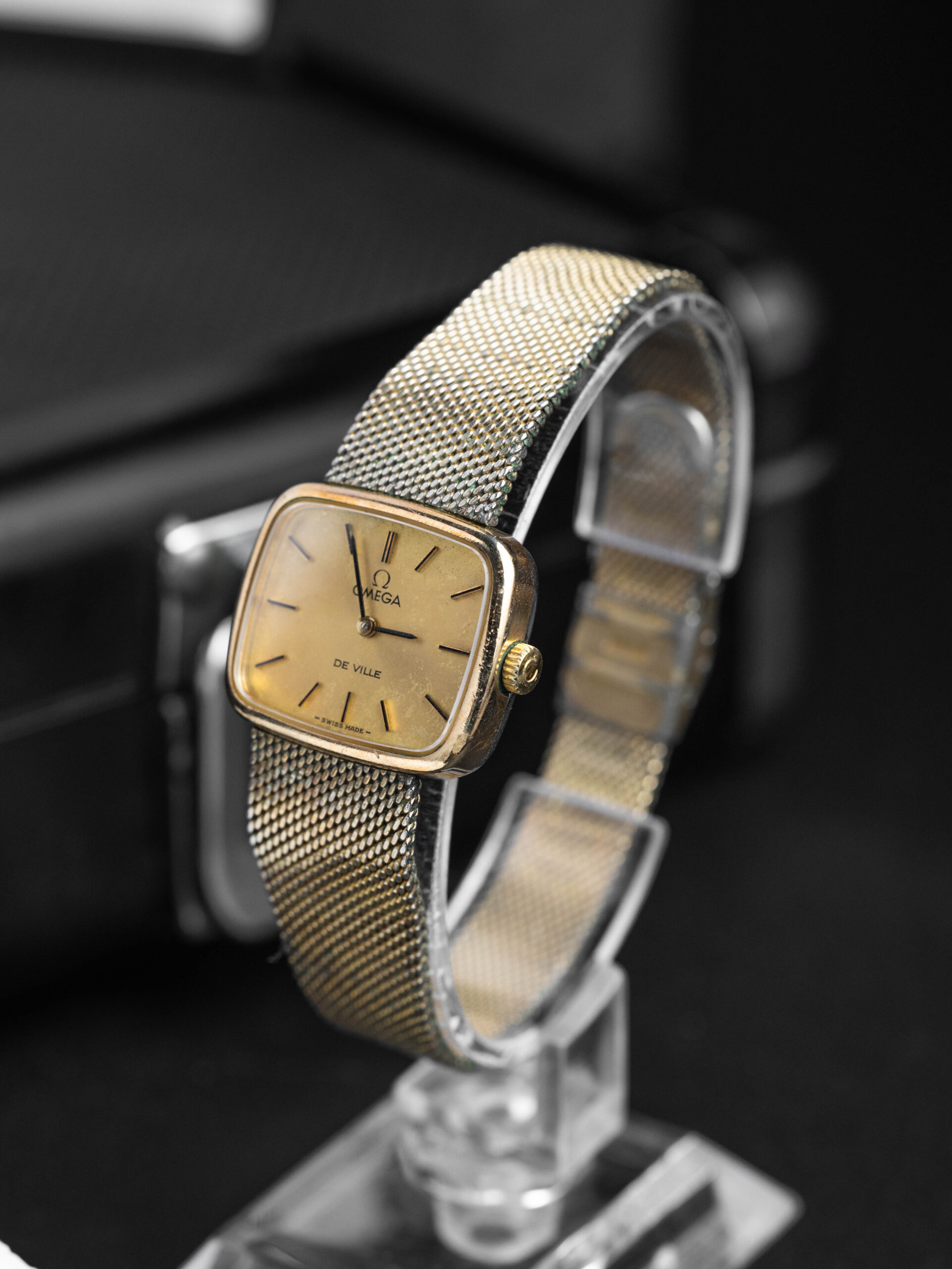 omega de ville vintage patinated gold dial manual 1970s omega de ville vintage patinated gold dial manual 1970s